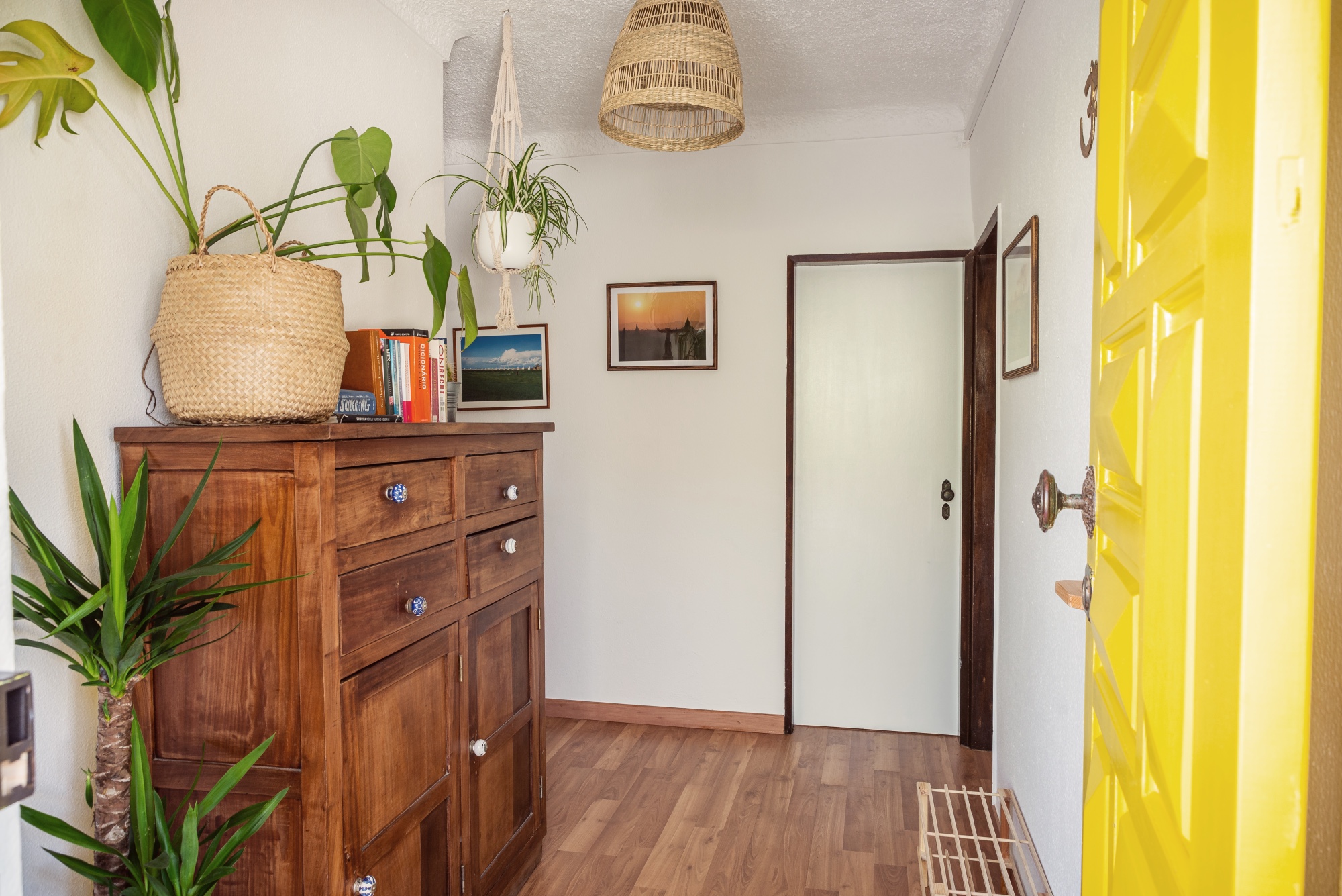 moka_surfhouse_yoga_surf_portual_ericeira